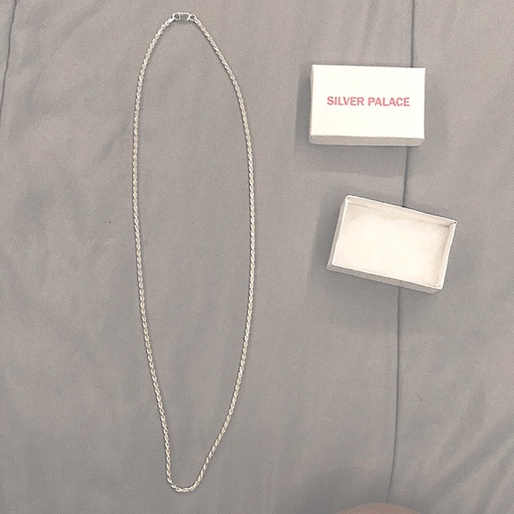 A 22in silver chain - Picture 1 of 2